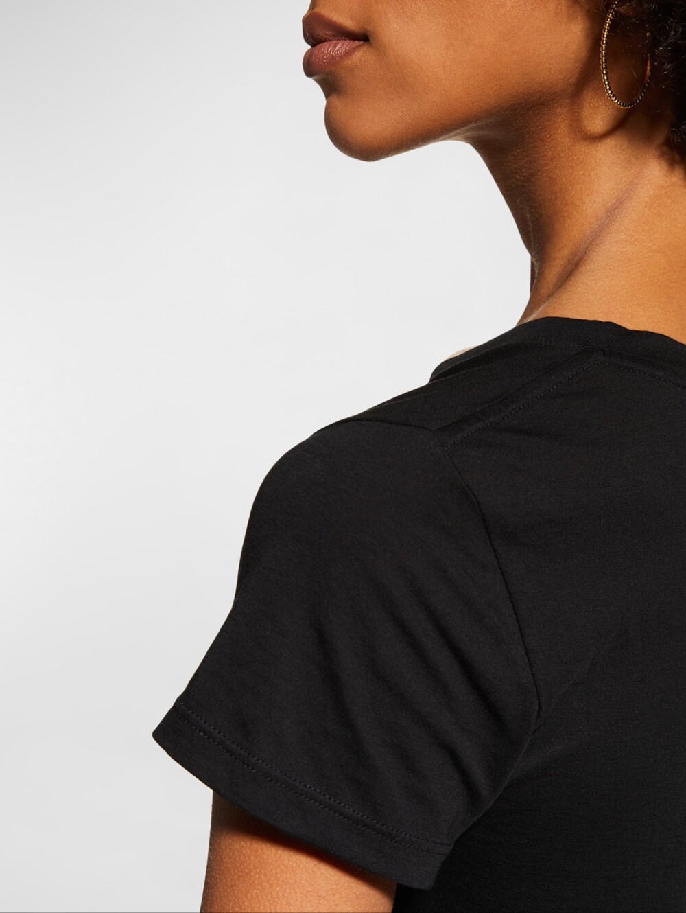 Vince. Lightweight Essential Black Short Sleeve V neck Tee Top SMALL - Picture 5 of 10